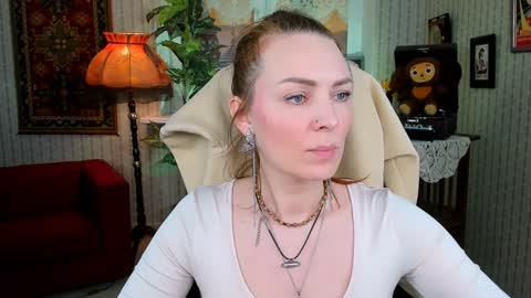 Vanda online show from 12/15/24, 01:32