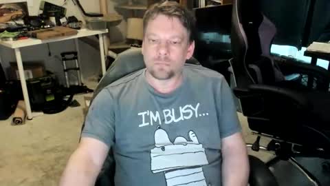 Snapshot of vandonh chatting on 04/12/26, 06:57 vandonh online show from 04/12/26, 06:57