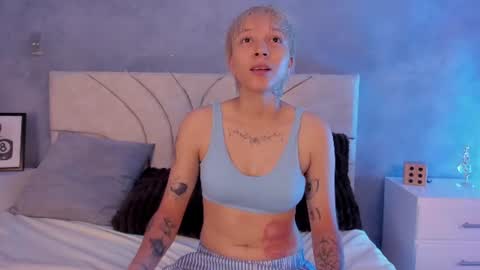 vane_grey online show from 07/27/26, 06:37