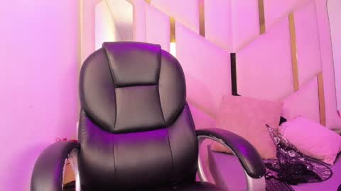 Vane online show from 04/18/26, 01:59