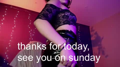 Vanelope online show from 11/04/25, 07:02