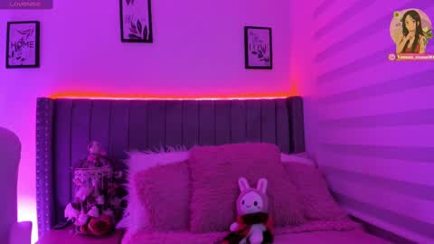 vanesa_moon_ online show from 09/18/25, 12:23