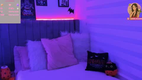 vanesa_moon_ online show from 10/24/25, 12:30