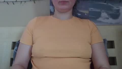 Snapshot of vanesajewel chatting on 02/11/25, 08:05 VanesaJewel online show from 02/11/25, 08:05