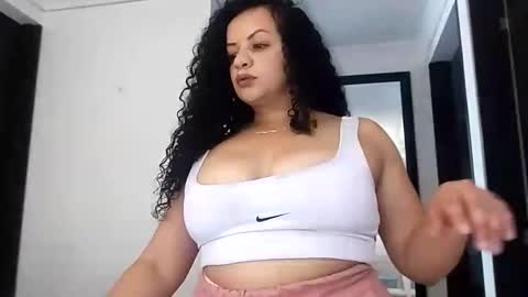 Snapshot of vanesam chatting on 05/07/26, 06:46 vanessa and samantha online show from 05/07/26, 06:46