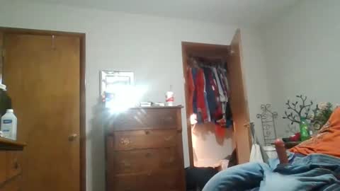 Snapshot of vanessa3211 chatting on 05/03/26, 10:21 greeneyebandit online show from 05/03/26, 10:21