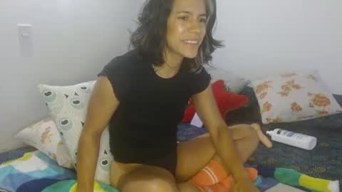 Snapshot of vanessa_aniston83 chatting on 12/12/24, 01:49 vanessa online show from 12/12/24, 01:49