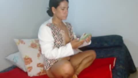 Snapshot of vanessa_aniston83 chatting on 09/10/25, 04:45 vanessa online show from 09/10/25, 04:45
