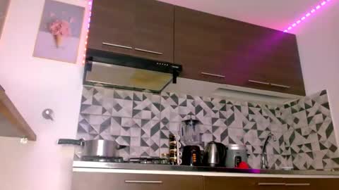 Snapshot of vanessa_brett chatting on 02/24/25, 08:49 VANESSA BRETT online show from 02/24/25, 08:49