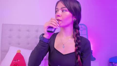 Vane  online show from 03/12/26, 08:04