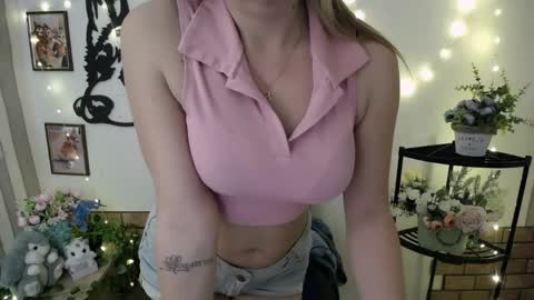 Vanessa online show from 04/15/26, 12:12