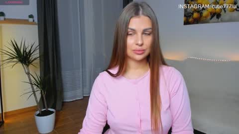 vanessa_moonn online show from 10/12/25, 01:54