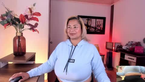 vanessa_sterling online show from 06/02/26, 05:48