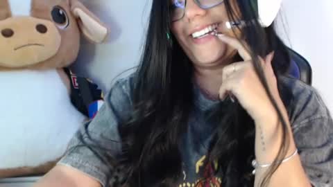 Snapshot of vanessa_wead chatting on 07/20/26, 04:16 Vane Wead online show from 07/20/26, 04:16