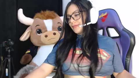 Snapshot of vanessa_wead chatting on 07/23/26, 04:54 Vane Wead online show from 07/23/26, 04:54