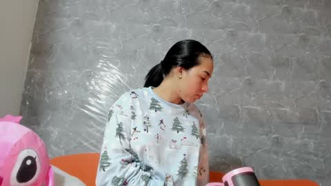 vanessaadol online show from 02/07/25, 09:37