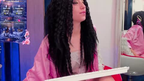 Vanessa Diamond online show from 12/30/24, 07:04