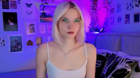 Snapshot of vanessaaustin chatting on 05/02/26, 02:44 Vanessa online show from 05/02/26, 02:44