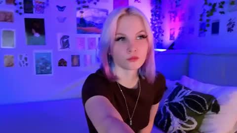 Snapshot of vanessaaustin chatting on 05/31/26, 03:19 Vanessa online show from 05/31/26, 03:19