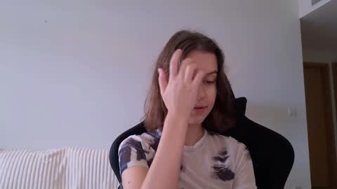 Snapshot of vanessabayer chatting on 12/03/24, 04:25 vanessa online show from 12/03/24, 04:25