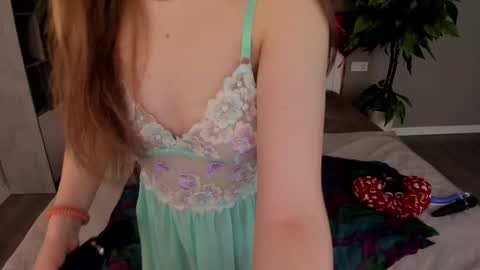 vanessabeautyy online show from 03/04/25, 10:16