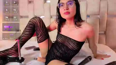 Vanessa online show from 11/30/25, 08:24