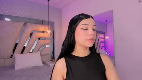 vanessaduval online show from 11/02/25, 04:04