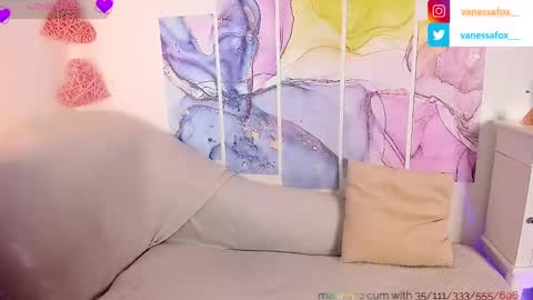 Snapshot of vanessafox__ chatting on 02/06/25, 12:59 V online show from 02/06/25, 12:59