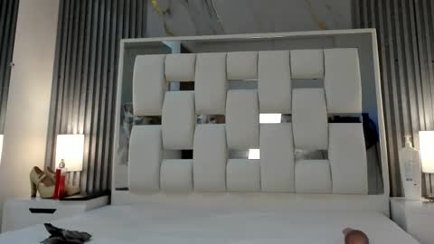 Vanessa Hard online show from 09/14/25, 03:11