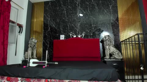 Vanessa Hard online show from 04/05/26, 03:04