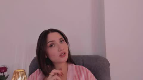 vanessajohnsonn online show from 02/25/26, 01:04