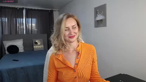 Snapshot of vanessakleiner chatting on 07/21/26, 03:36 Vanessa online show from 07/21/26, 03:36