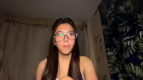Snapshot of vanessam03 chatting on 07/21/26, 02:52 vanessam03 online show from 07/21/26, 02:52