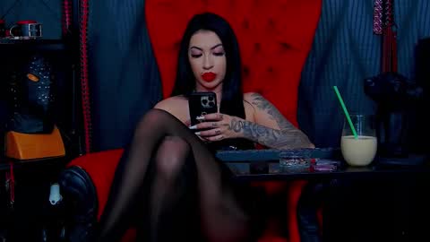 Miss Vanessa online show from 03/11/25, 04:40