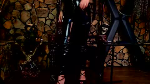 Miss Vanessa online show from 10/03/25, 12:24