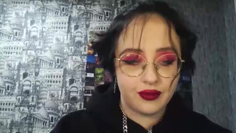 vanessashadow online show from 11/21/25, 06:39