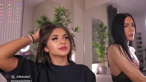 Vanessa Simon online show from 02/12/25, 06:40