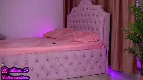 Vanessa Simon online show from 09/24/25, 06:06