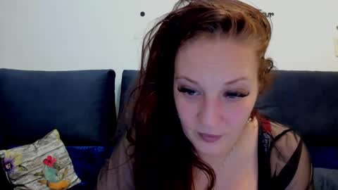 Snapshot of vanessasquirtt chatting on 12/09/24, 05:29 Vanessa online show from 12/09/24, 05:29