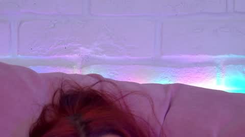 Snapshot of vanessavienne chatting on 06/03/26, 02:33 VanessaVienne online show from 06/03/26, 02:33