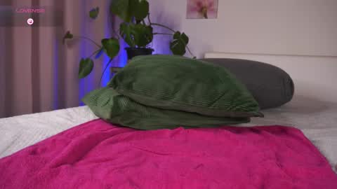 Vanessa online show from 02/05/26, 09:19