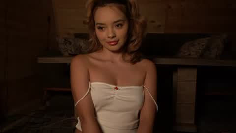 Snapshot of vanesse_ chatting on 08/08/26, 01:30 Irina online show from 08/08/26, 01:30