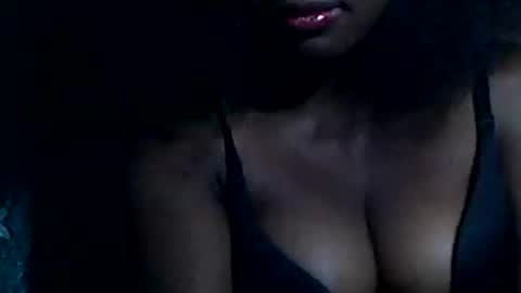 vaniah321 online show from 01/15/25, 04:57