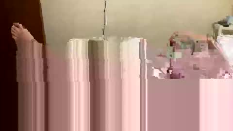 vanili_ online show from 12/04/25, 11:52