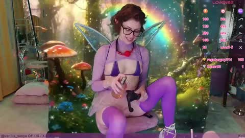 Snapshot of vanilla_skkye chatting on 09/22/25, 02:35 Skkye online show from 09/22/25, 02:35