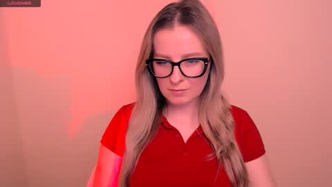 Mia online show from 03/20/26, 07:08