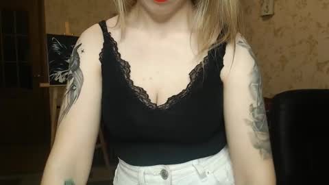 VanillaMuffin online show from 03/04/25, 10:02