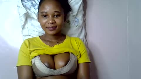 vanillavenus online show from 10/25/25, 10:59