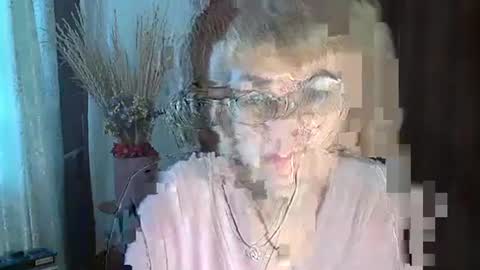 Snapshot of vanillaxcreamy chatting on 01/10/25, 11:22 Vanillaxcreamy online show from 01/10/25, 11:22