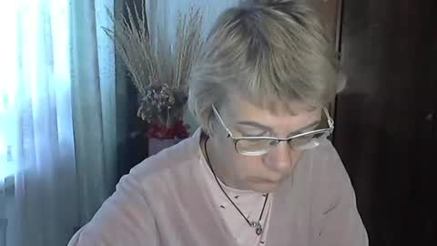 Snapshot of vanillaxcreamy chatting on 10/21/25, 10:05 Vanillaxcreamy online show from 10/21/25, 10:05